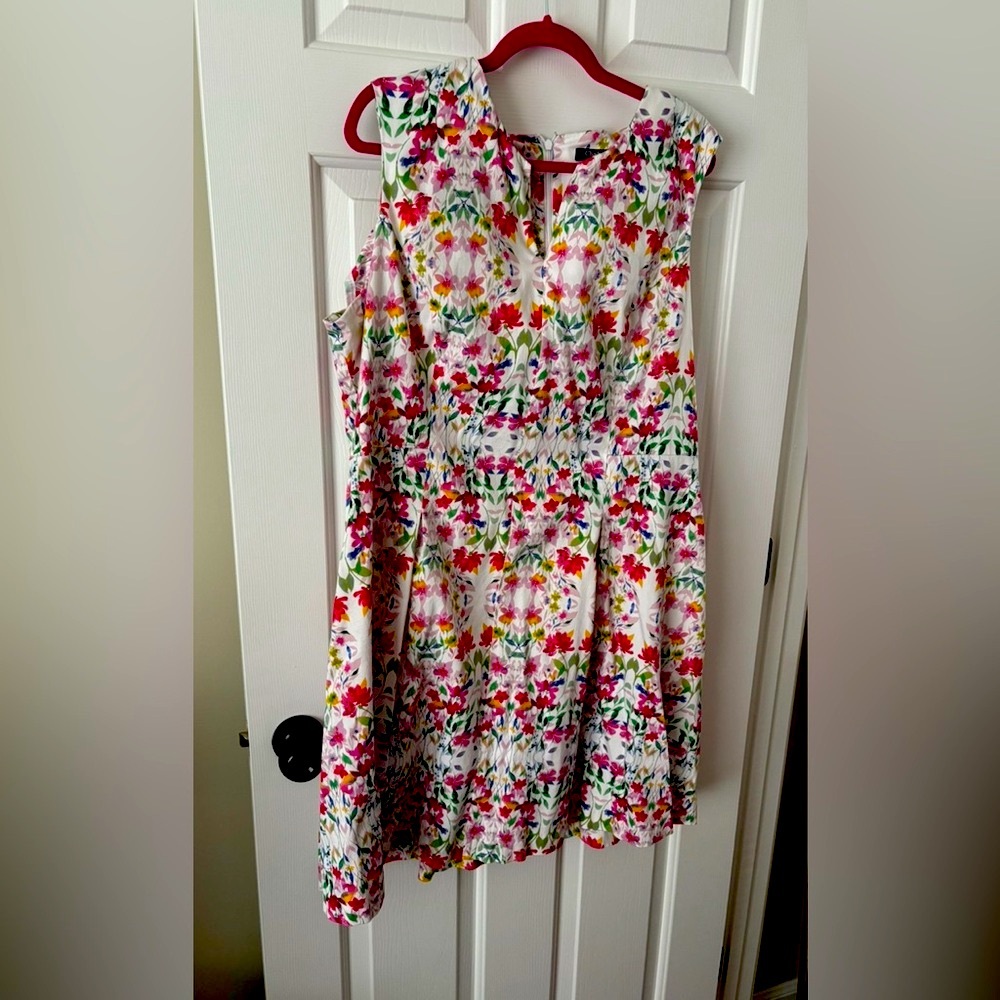 Floral Sleeveless Casual Dress